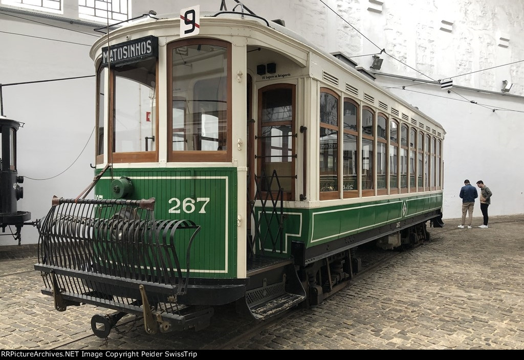 Historic streetcars in Porto